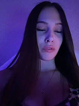 Snapshot of EricaWalls chatting on December 20, 9:06 pm EricaWalls online show from December 20, 9:06 pm