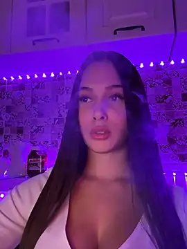 Snapshot of EricaWalls chatting on January 13, 9:31 pm EricaWalls online show from January 13, 9:31 pm