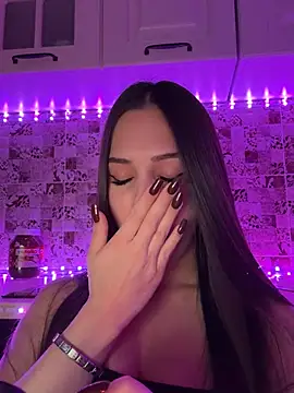 Snapshot of EricaWalls chatting on February 10, 12:08 am EricaWalls online show from February 10, 12:08 am