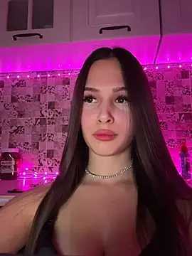 Snapshot of EricaWalls chatting on February 14, 7:23 pm EricaWalls online show from February 14, 7:23 pm