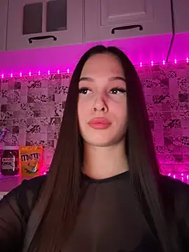 Snapshot of EricaWalls chatting on February 17, 7:31 pm EricaWalls online show from February 17, 7:31 pm