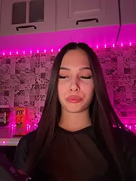 Snapshot of EricaWalls chatting on February 17, 10:36 pm EricaWalls online show from February 17, 10:36 pm