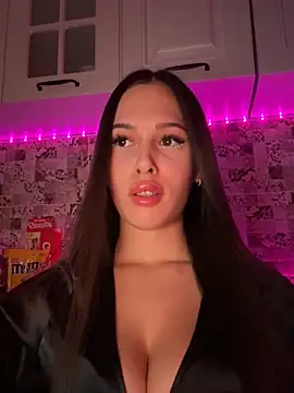 Snapshot of EricaWalls chatting on March 5, 8:00 pm EricaWalls online show from March 5, 8:00 pm