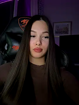 EricaWalls online show from November 5, 8:42 pm