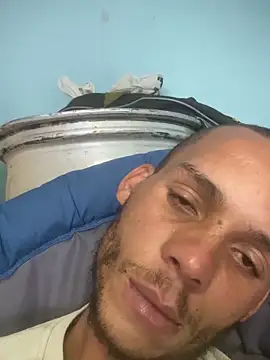 Snapshot of littybrowela12 chatting on December 17, 12:22 pm littybrowela12 online show from December 17, 12:22 pm