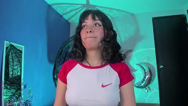 vanelope11 online show from January 14, 7:00 pm