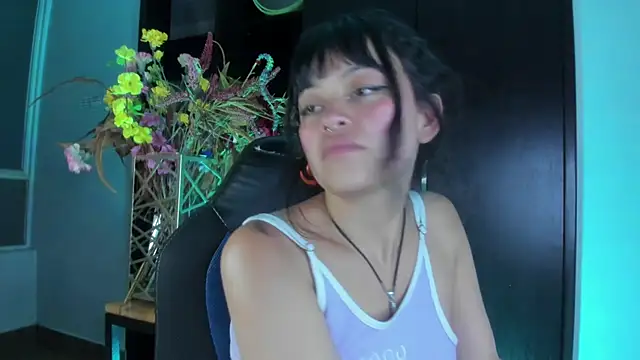 vanelope11 online show from March 1, 3:32 am