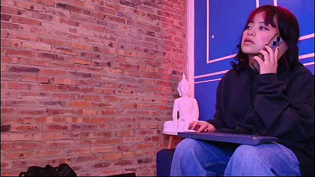 Snapshot of vanelope11 chatting on January 7, 1:41 am vanelope11 online show from January 7, 1:41 am