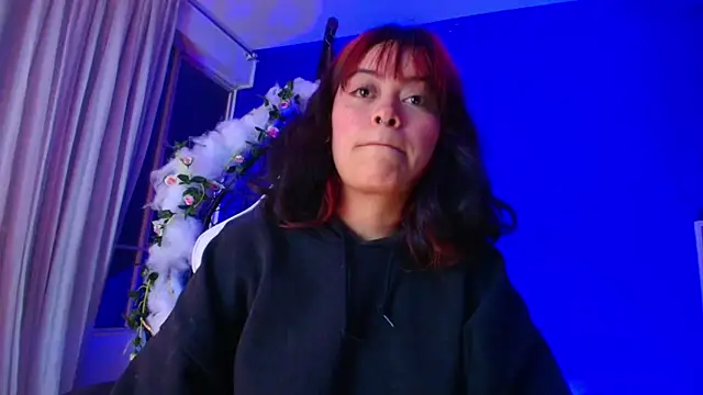 Snapshot of vanelope11 chatting on March 2, 7:15 am vanelope11 online show from March 2, 7:15 am