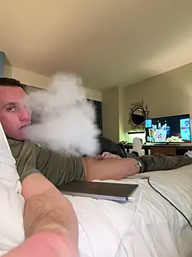 PeytonJohnn online show from March 3, 11:43 pm