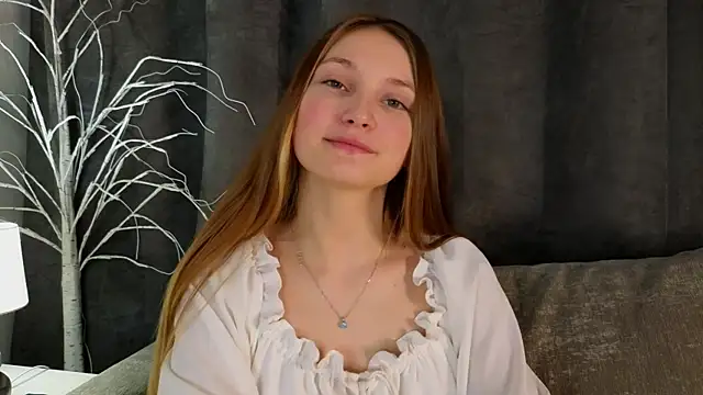 Snapshot of MonaEldon chatting on January 18, 1:08 am MonaEldon online show from January 18, 1:08 am