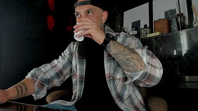 axxelrich  online show from October 30, 6:04 am