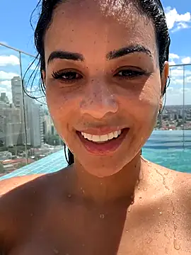 Laisabrazil online show from October 22, 4:29 pm