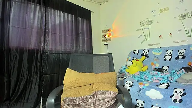 litle mily  online show from January 25, 9:57 pm