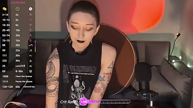 Snapshot of lovelylucyy chatting on February 18, 12:59 am lovelylucyy online show from February 18, 12:59 am