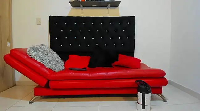 julian wallace online show from February 23, 7:17 pm