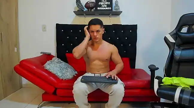 julian wallace online show from March 17, 1:14 am