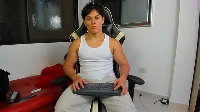 julian wallace online show from February 2, 7:34 pm