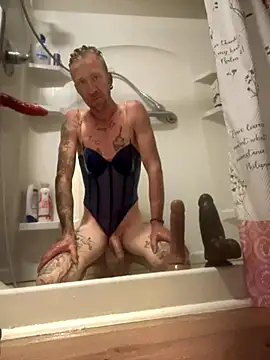 bentoverblonde online show from September 15, 11:38 pm