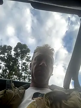 bentoverblonde online show from September 19, 12:50 pm