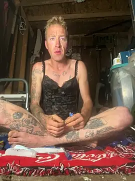 bentoverblonde online show from September 29, 12:10 pm