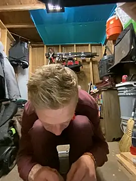 bentoverblonde online show from October 31, 6:47 am