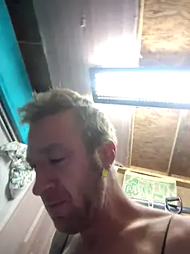 bentoverblonde online show from November 5, 4:56 am