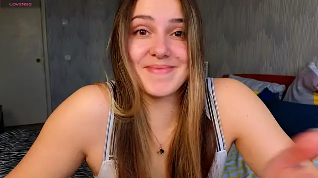 sophia euphoriaa online show from April 28, 6:40 am