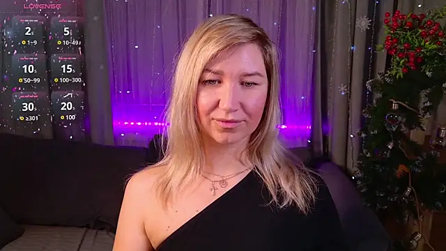 Snapshot of MilaBott chatting on January 3, 11:12 pm MilaBott online show from January 3, 11:12 pm