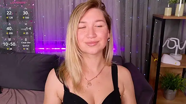 Snapshot of MilaBott chatting on January 23, 9:07 pm MilaBott online show from January 23, 9:07 pm