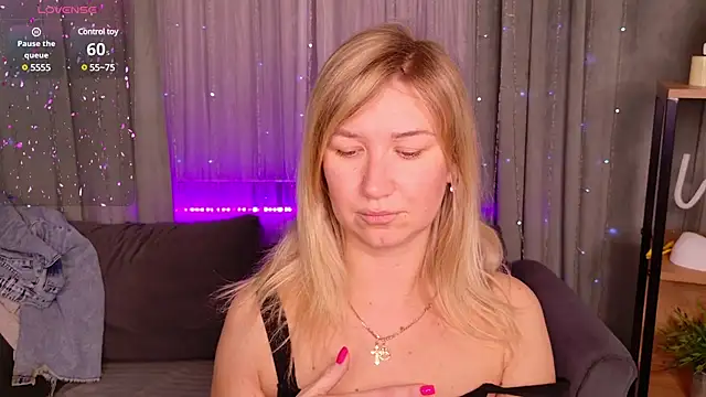 Snapshot of MilaBott chatting on January 29, 1:05 am MilaBott online show from January 29, 1:05 am