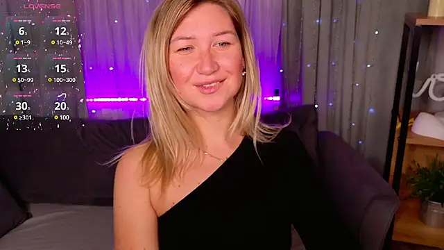 Snapshot of MilaBott chatting on February 1, 3:39 pm MilaBott online show from February 1, 3:39 pm