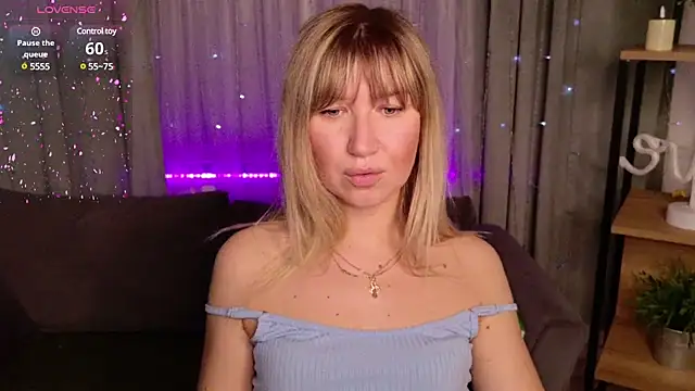 Snapshot of MilaBott chatting on March 20, 11:34 pm MilaBott online show from March 20, 11:34 pm