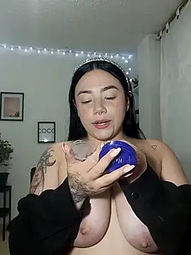 Snapshot of helena_smith chatting on March 18, 5:20 am helena smith online show from March 18, 5:20 am