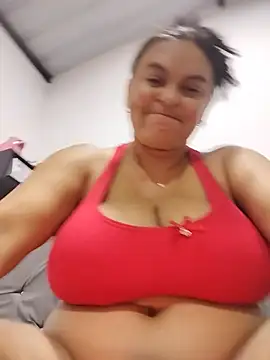 Snapshot of Horny-Mommy-Dirty chatting on May 28, 2:42 am Horny-Mommy-Dirty online show from May 28, 2:42 am
