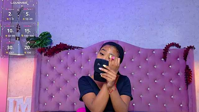 GabrielaLugo online show from January 9, 12:30 pm