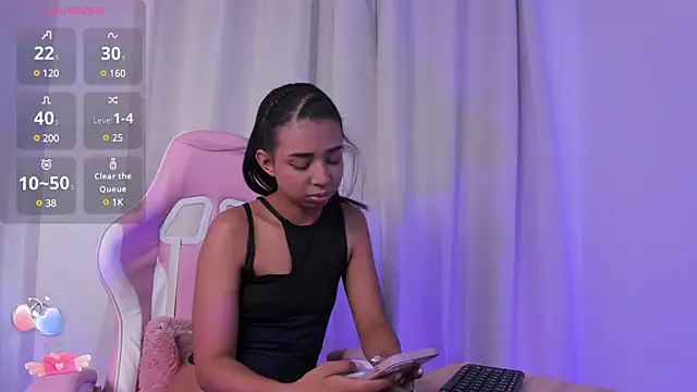 suzanelee online show from January 21, 9:25 pm