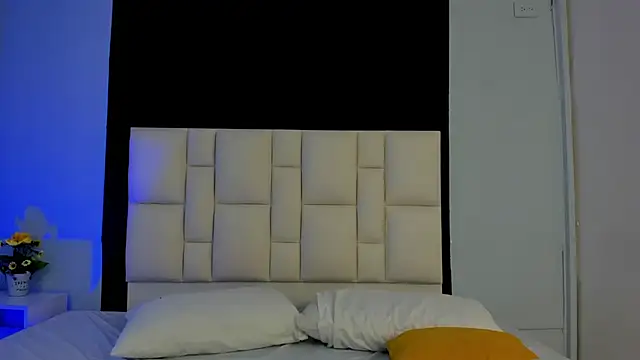 suzanelee online show from February 25, 1:50 pm