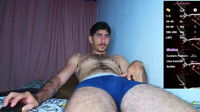 Snapshot of Thomass00 chatting on September 12, 2:44 am Thomass00 online show from September 12, 2:44 am