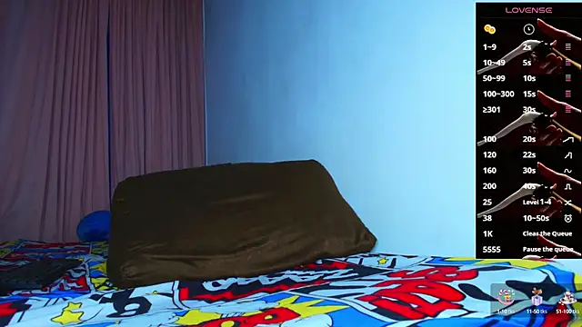 Snapshot of Thomass00 chatting on September 18, 3:30 am Thomass00 online show from September 18, 3:30 am