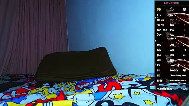 Snapshot of Thomass00 chatting on September 20, 6:36 am Thomass00 online show from September 20, 6:36 am