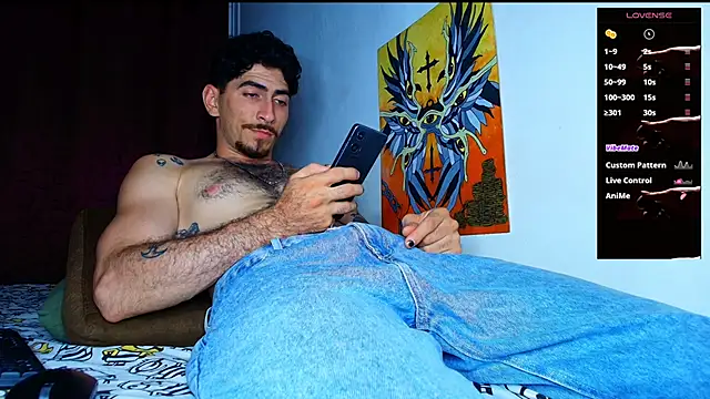 Snapshot of Thomass00 chatting on November 28, 11:51 pm Thomass00 online show from November 28, 11:51 pm