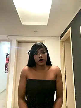 TIFFANYYSTAR online show from December 4, 5:43 pm