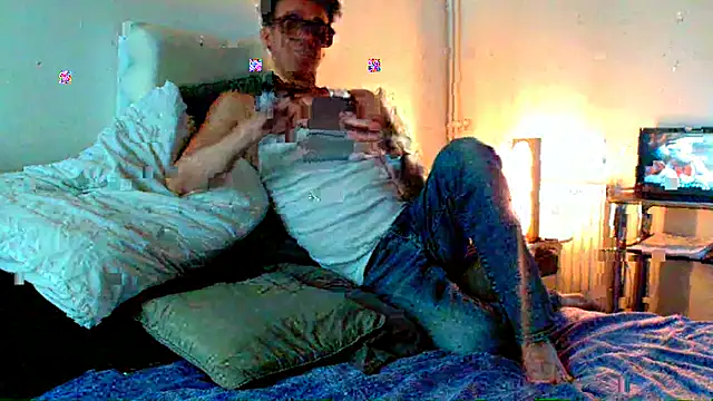 Snapshot of ImYourXtoy chatting on June 20, 6:00 pm ImYourXtoy online show from June 20, 6:00 pm