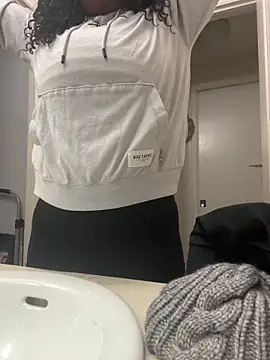 wynterheat online show from January 16, 8:11 am