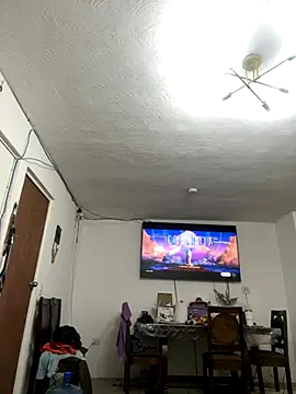 Snapshot of Daniel7131 chatting on September 20, 2:56 am Daniel7131 online show from September 20, 2:56 am