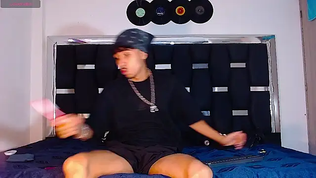 RyanRizzo online show from February 17, 7:53 pm