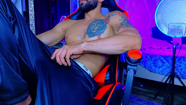 Rich boy01 online show from February 22, 3:21 pm