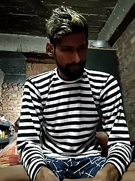 Snapshot of Deathsoul02 chatting on January 20, 5:37 am Deathsoul02 online show from January 20, 5:37 am