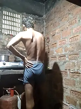 Snapshot of Deathsoul02 chatting on February 20, 7:12 am Deathsoul02 online show from February 20, 7:12 am